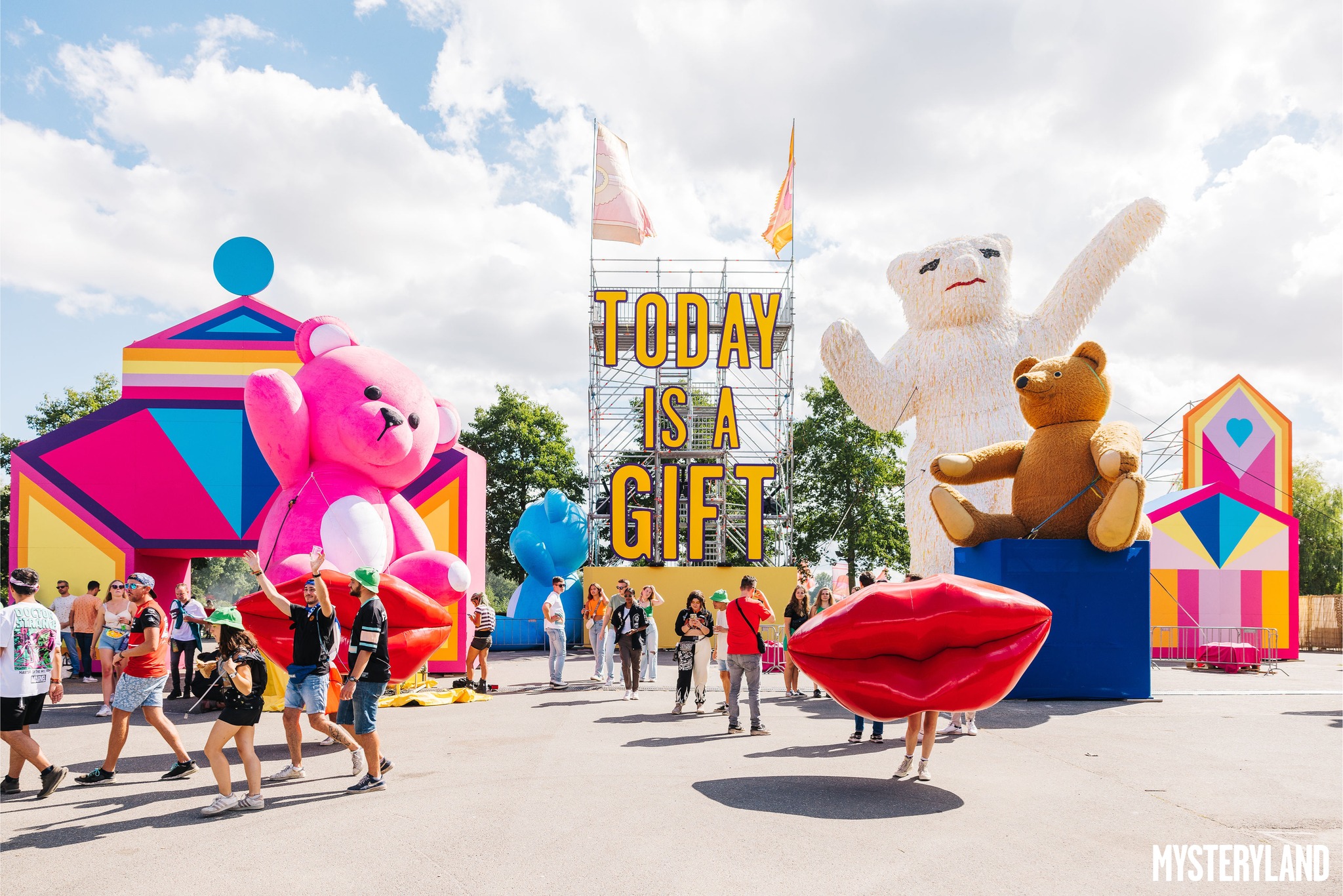 Podium decoratie Mysteryland berenplein